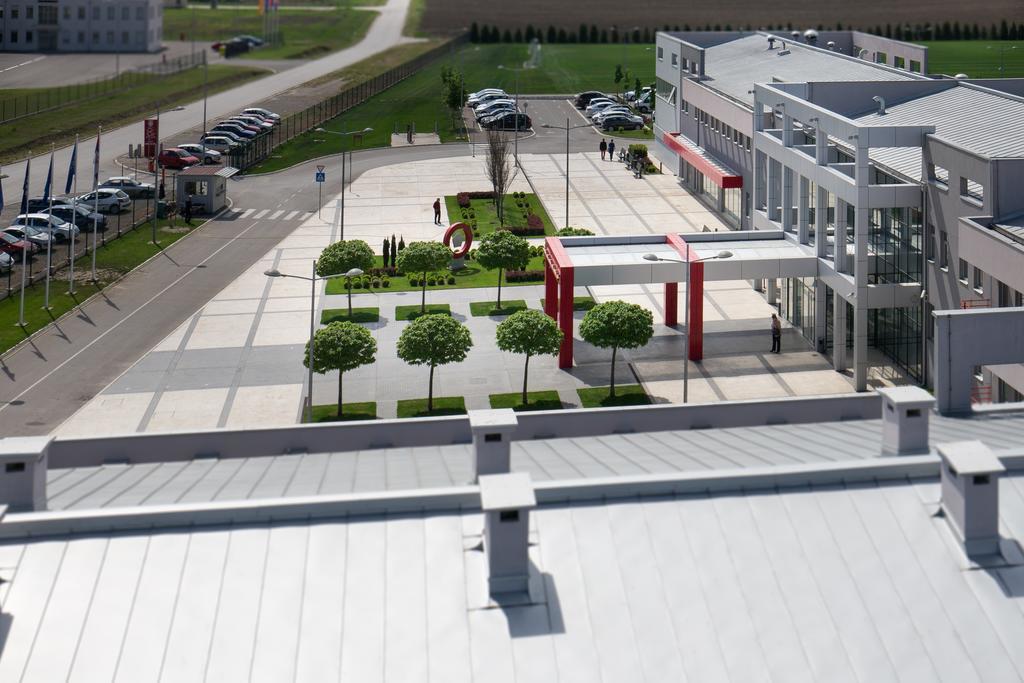 Hotel Srbija Lux Stara Pazova Eksteriør bilde